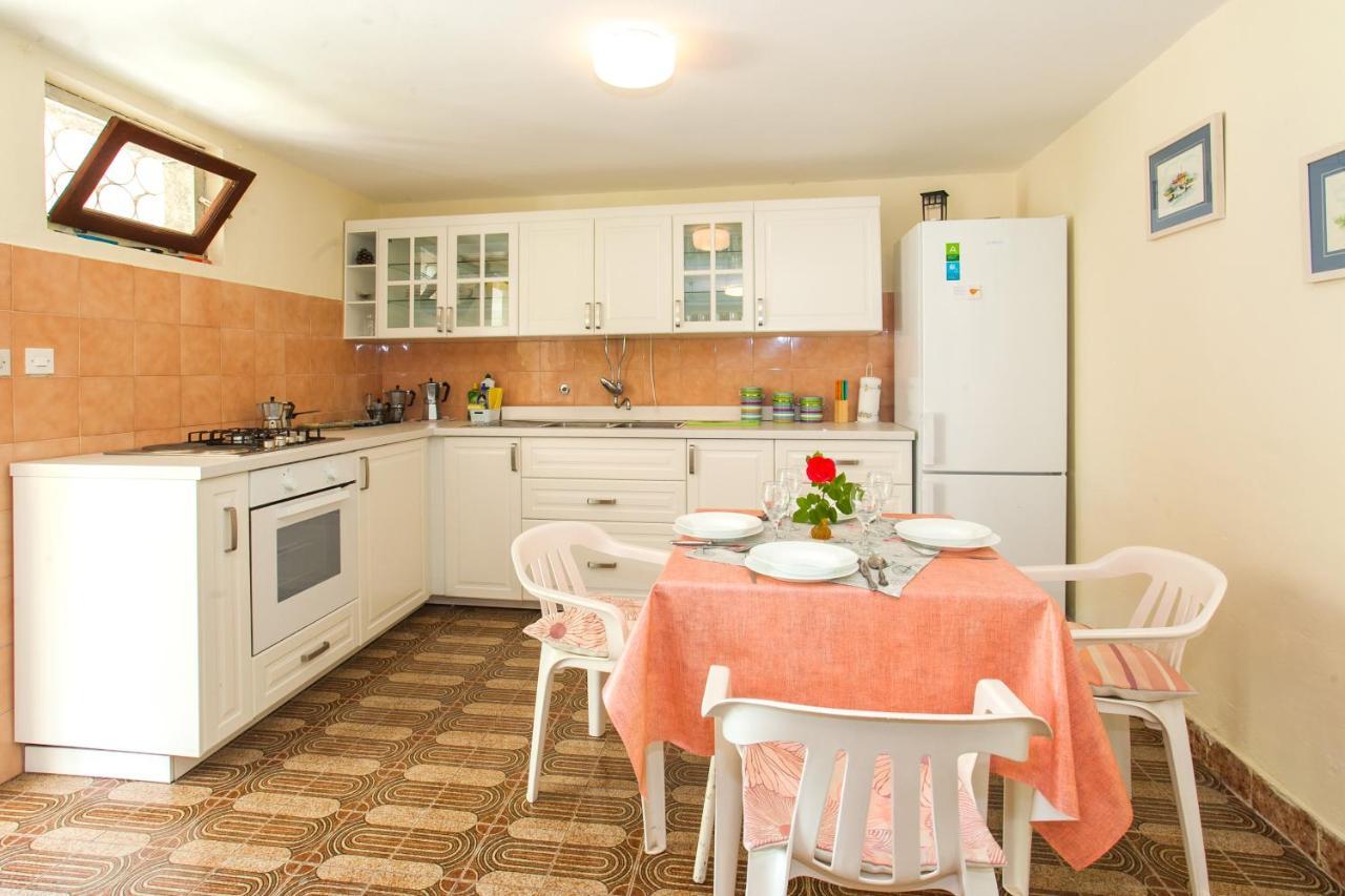Villa Magnolia Kožino Rum bild